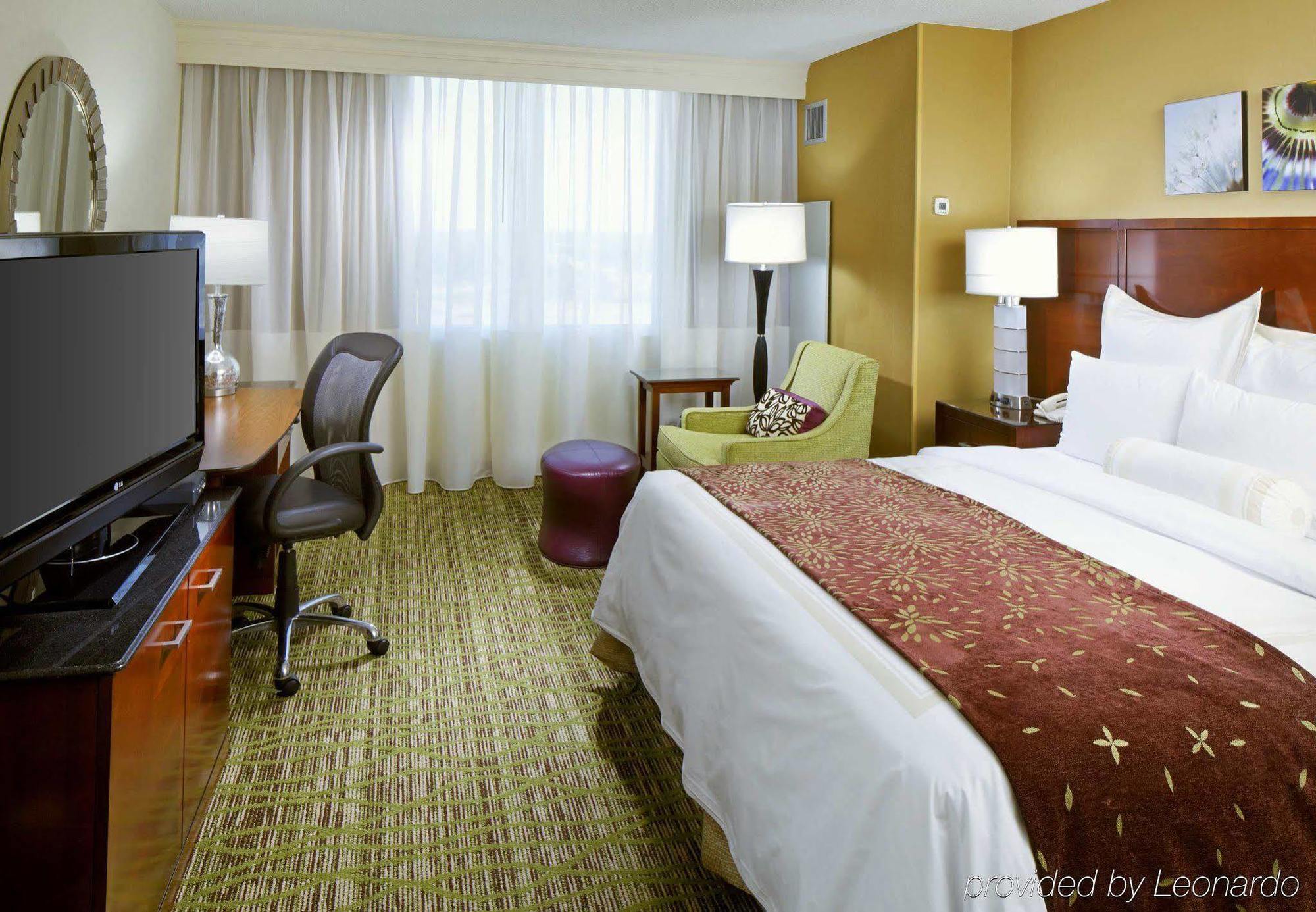 Отель West Des Moines Marriott Номер фото